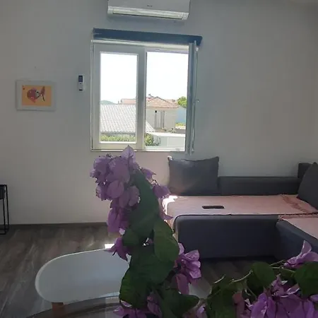 Katarina Apartment Pakostane Exterior photo